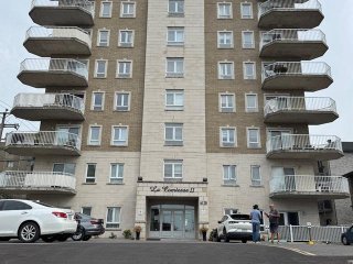 #305 - 6120 Rue Jarry E.