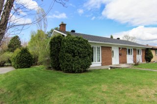 441 Rue Honoré Mercier, Saguenay (Chicoutimi), QC G7H