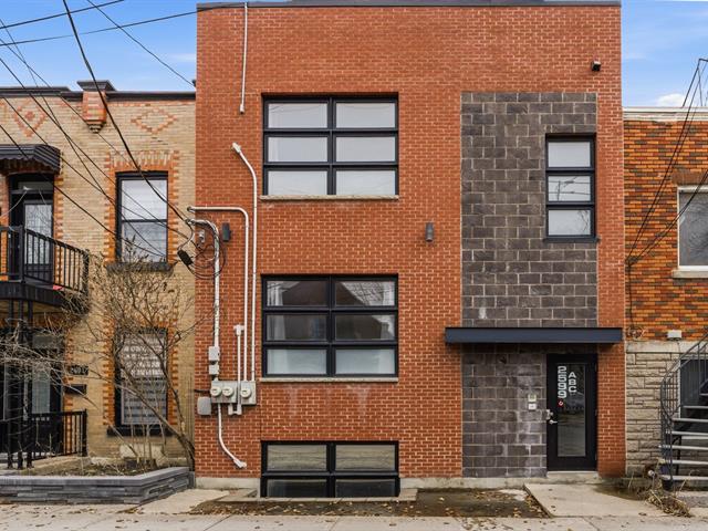 #B - 2599 Rue Dickson