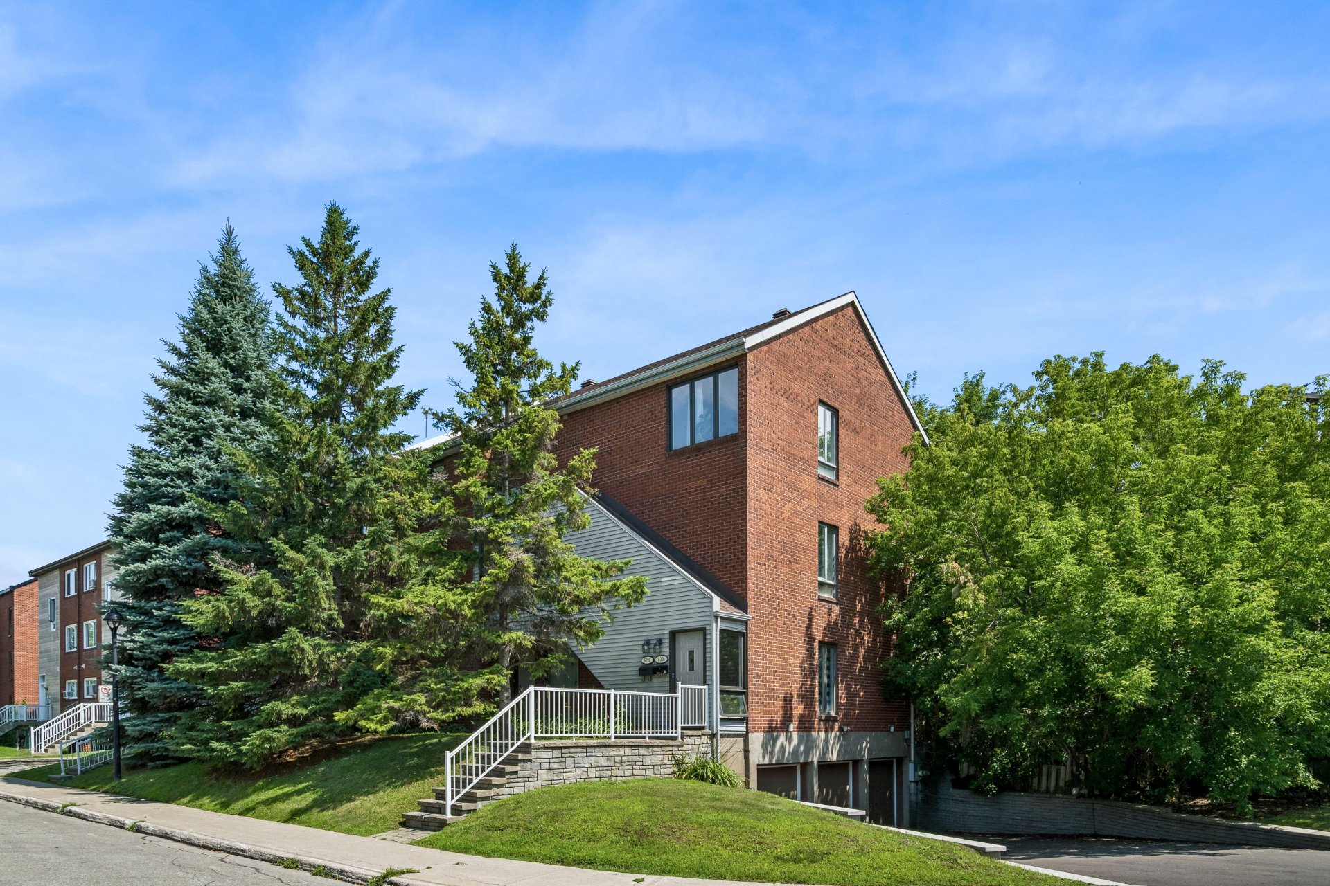 6296 Rue Joseph-Arthur-Cousineau