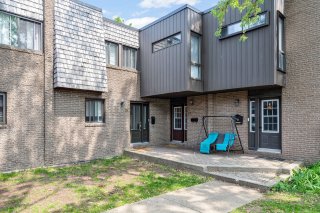 57 Rue Nash