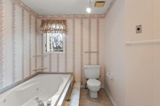 Ensuite bathroom