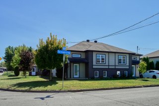 1676 Rue Jean-Claude-La Haye