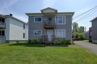 1409 Rue du Sud