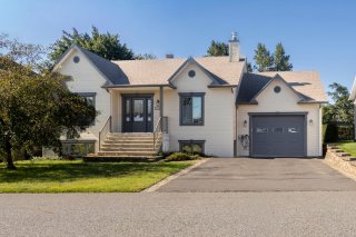 258 Rue Montcalm