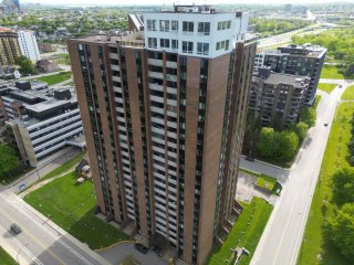 #1105 - 285 Rue Laurier