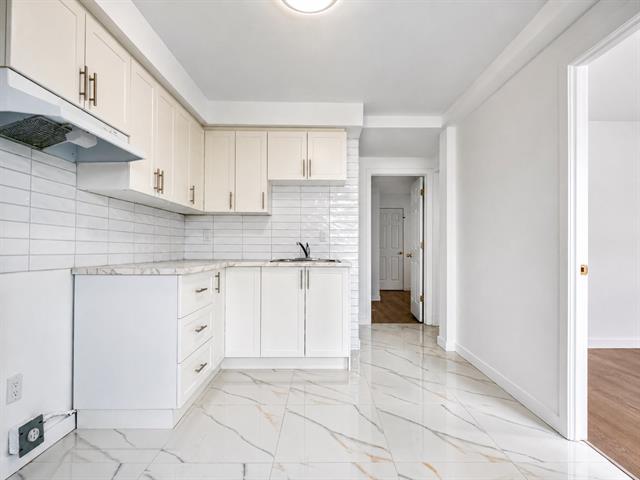 #A - 8199 Rue de Nice