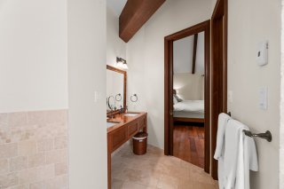 Ensuite bathroom