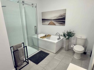 #302-3060 Rue de la Comtesse Laval (Duvernay)