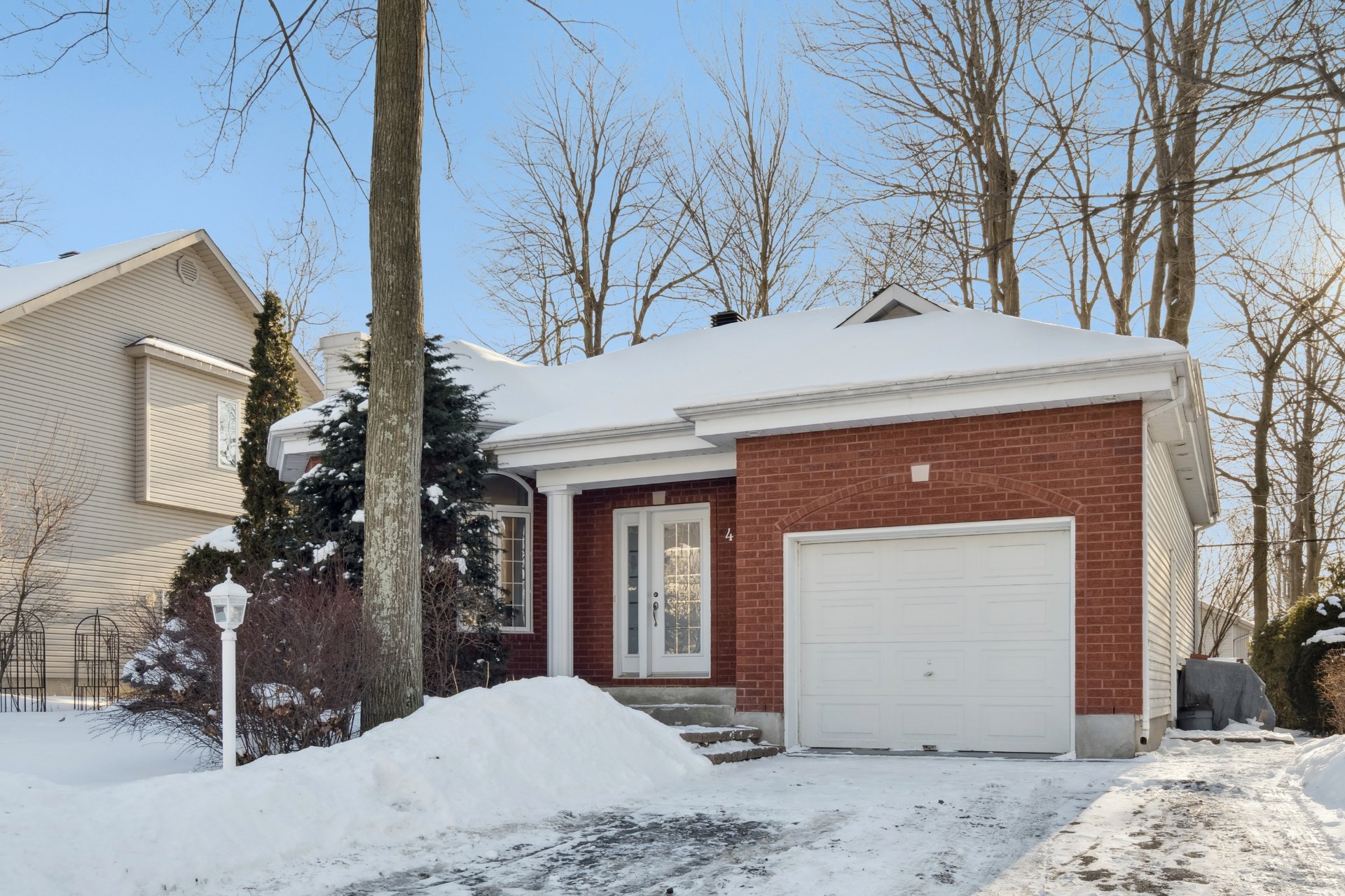 438 Rue des Sorbiers