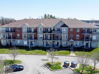 #205 - 2605 Av. de la Gare