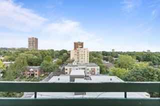 #902-5320 Av. MacDonald Côte-Saint-Luc