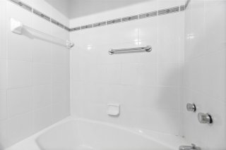 #902-5320 Av. MacDonald Côte-Saint-Luc