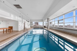 #902-5320 Av. MacDonald Côte-Saint-Luc