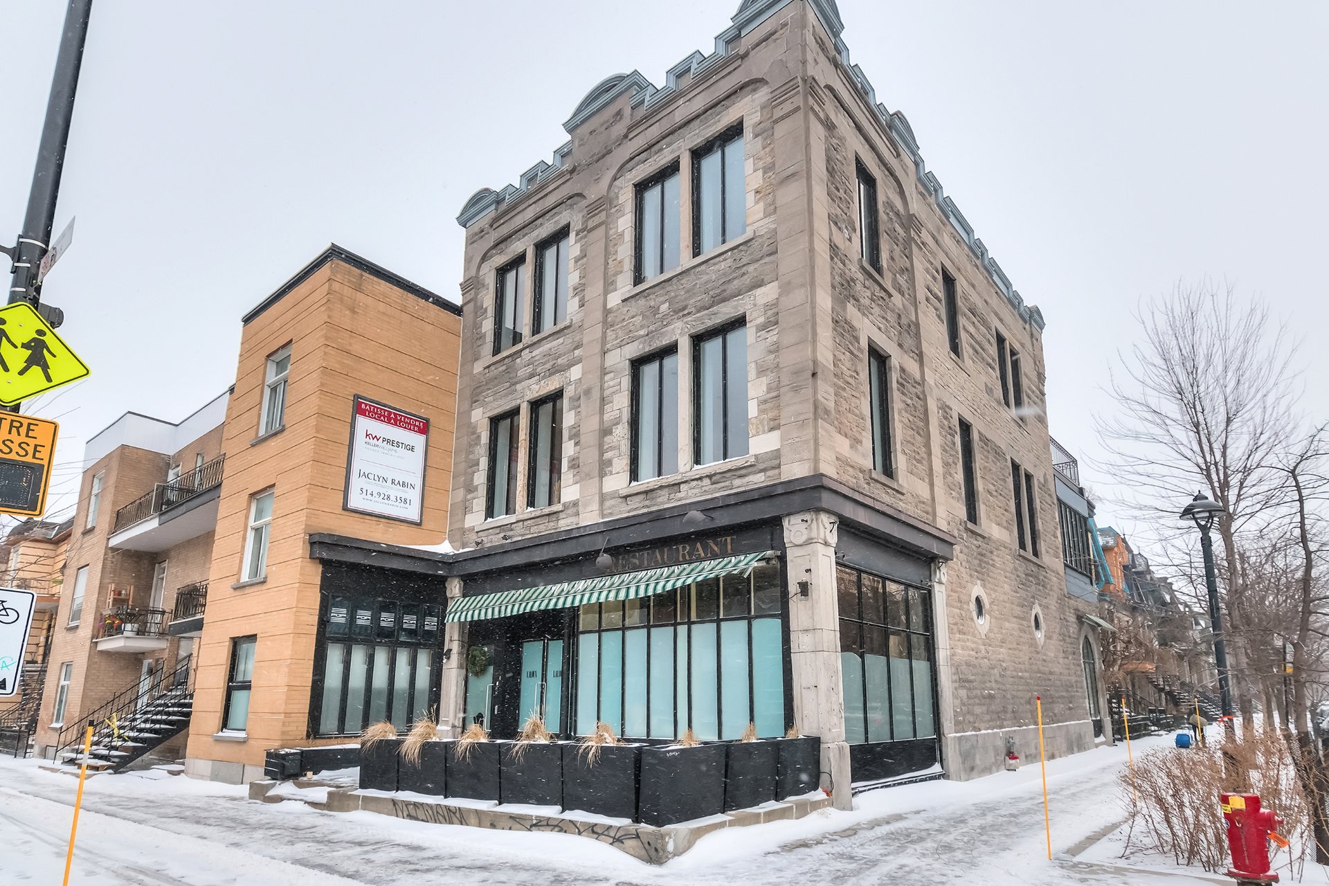 #2 - 250 Av. des Pins E.