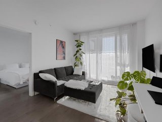 #607 - 5265 Rue MacKenzie — photo 1