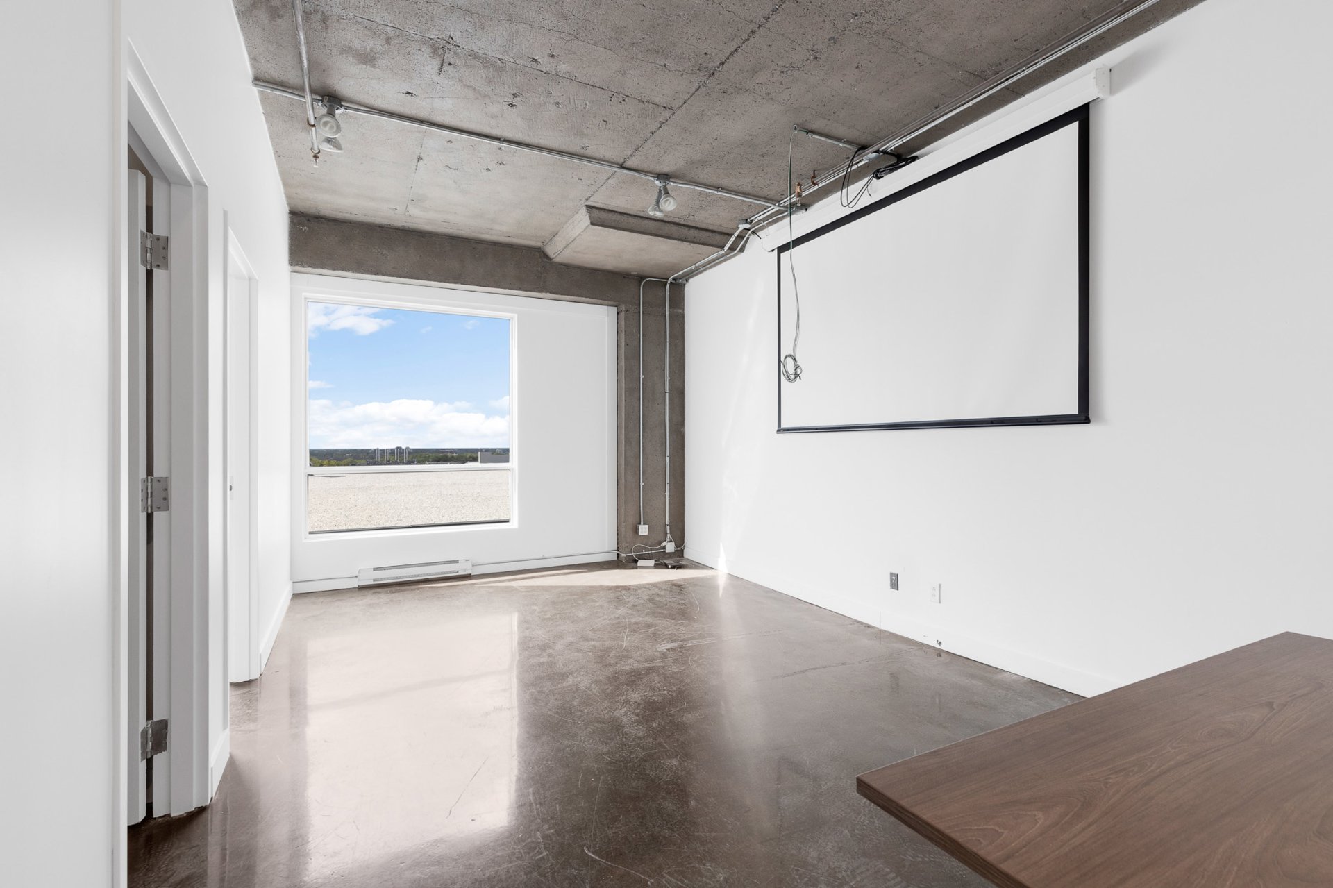 #804-4 - 3737 Boul. Crémazie E.