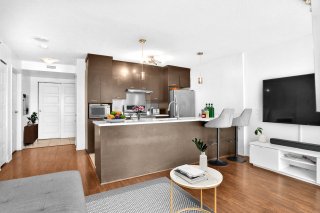 #703 - 603 Rue Robert-Élie