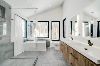 Salle de bains attenante à la CCP