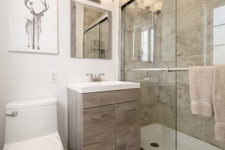 Ensuite bathroom