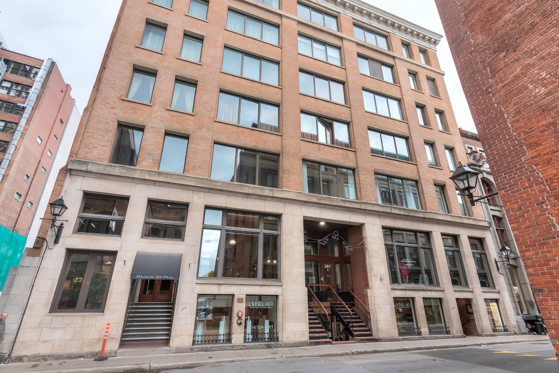 #102 - 387 Rue St-Paul O.