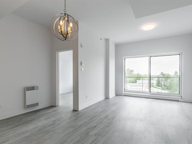 #105 - 1000 Rue de Port-Royal E.
