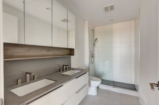 Ensuite bathroom