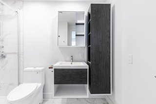 Ensuite bathroom