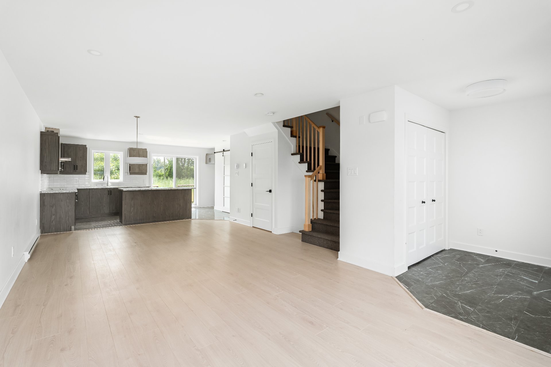535 Av. de la Traversée
