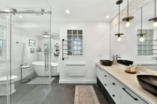 Salle de bains attenante à la CCP