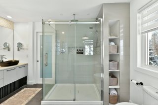 Salle de bains attenante à la CCP