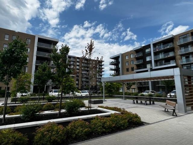 #805 - 353 Boul. Brunswick