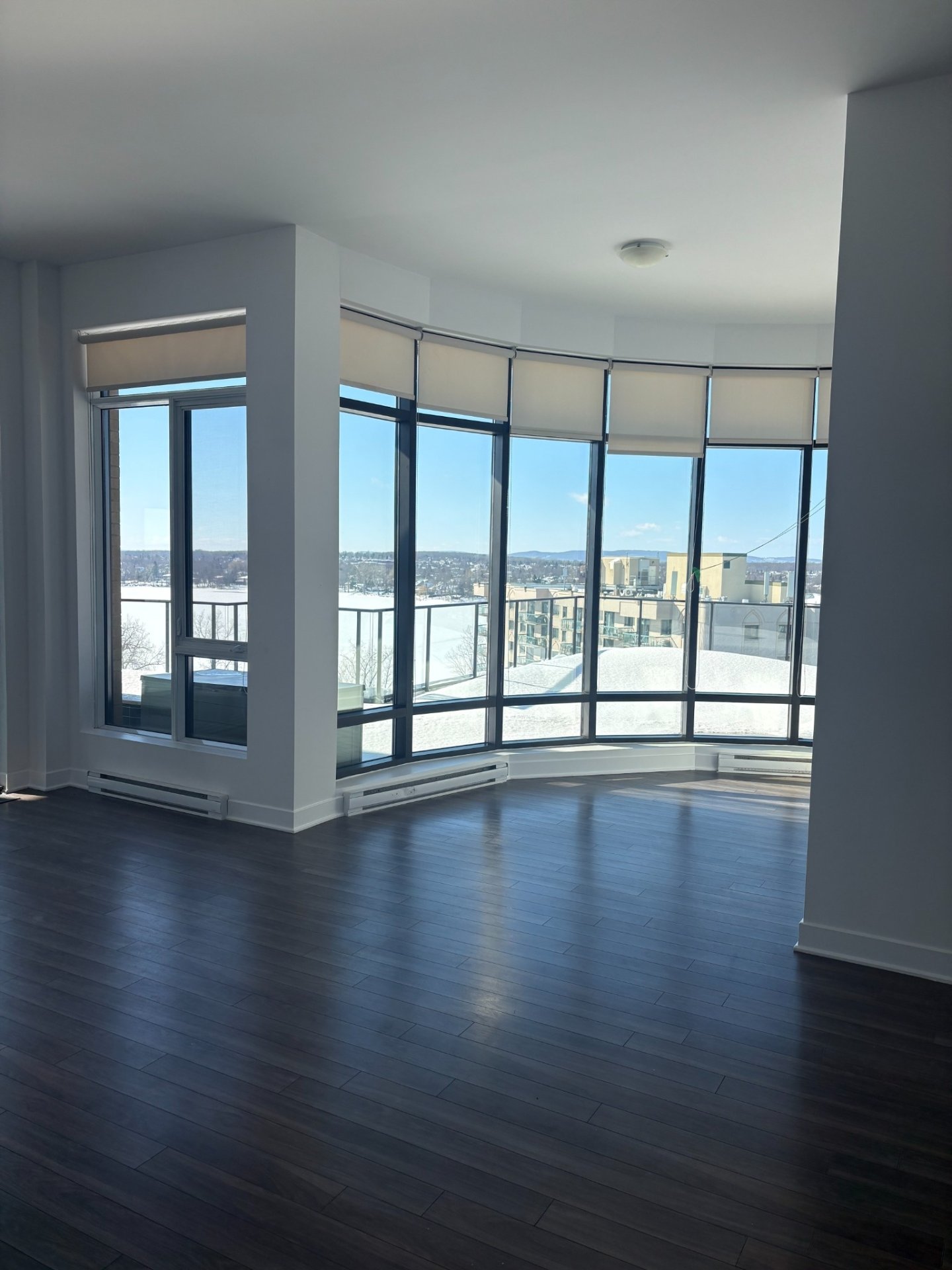 #1100 - 155 Ch. de la Rive-Boisée