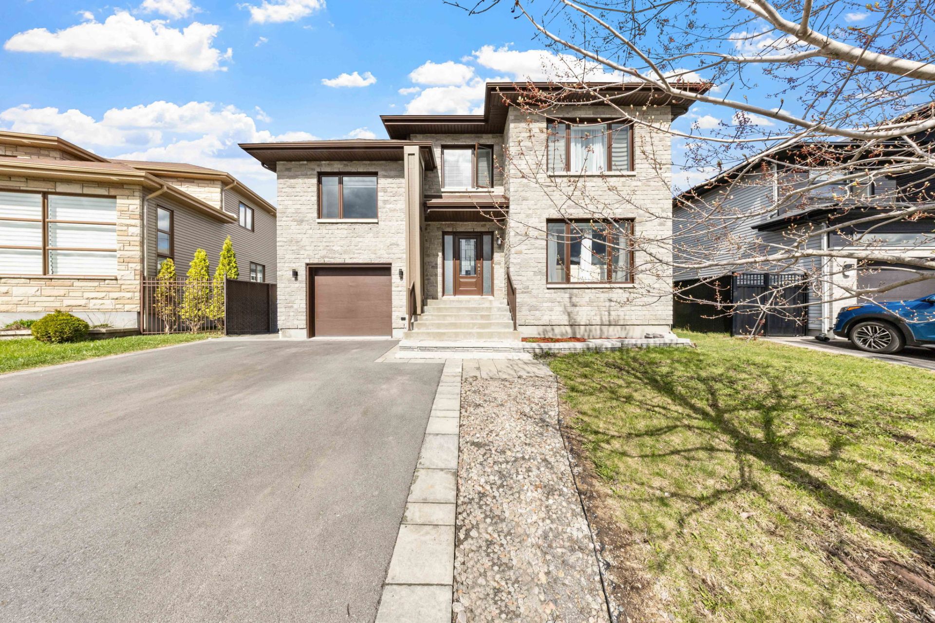 385 Rue Claude-Léveillée