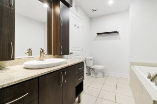 Ensuite bathroom