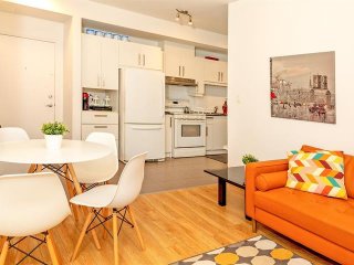 #200 - 100 Rue Cartier