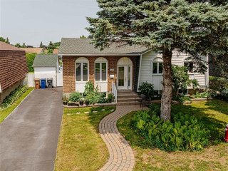 3205 Rue Chantal