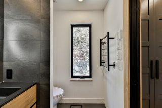 Ensuite bathroom