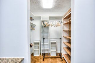 Walk-in closet