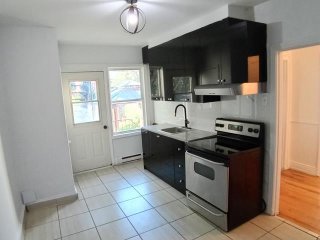 6348 Av. Coolbrook