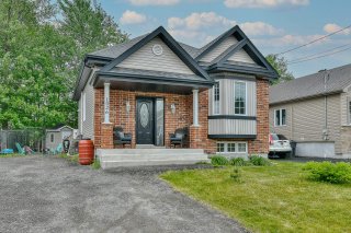 1026 Rue du Cerfeuil
