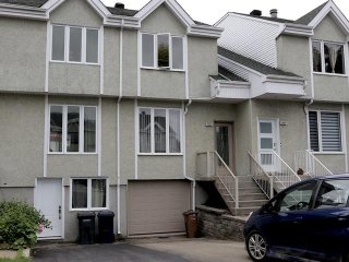 8504 Rue Bonamour