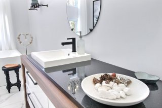 Ensuite bathroom