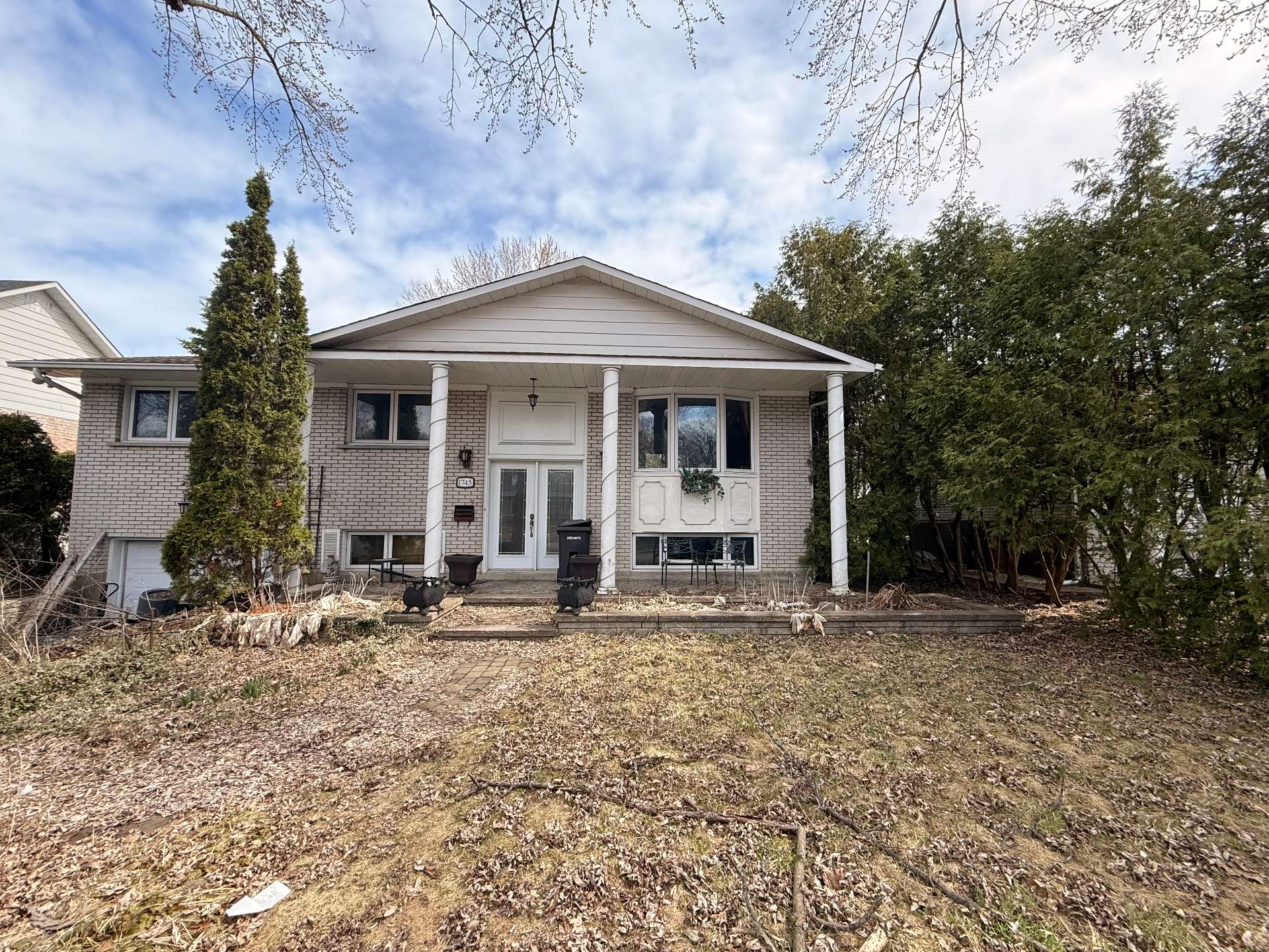 1745 Rue de St-Boniface