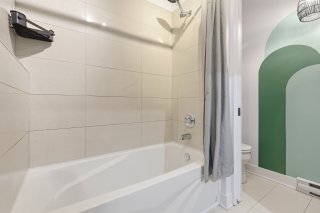 Ensuite bathroom