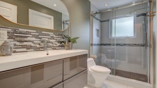 Salle de bains attenante à la CCP