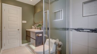 Salle de bains attenante à la CCP