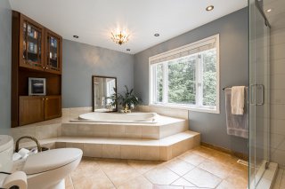 Salle de bains attenante à la CCP