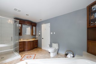 Salle de bains attenante à la CCP