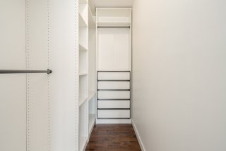 Walk-in closet